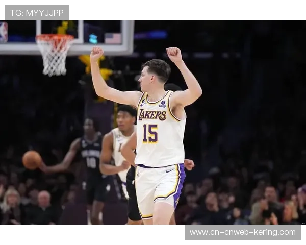 里夫斯两战轰下92分 状态火热稳居湖人进攻核心 里夫斯两战轰下92分 状态火热稳居湖人进攻核心